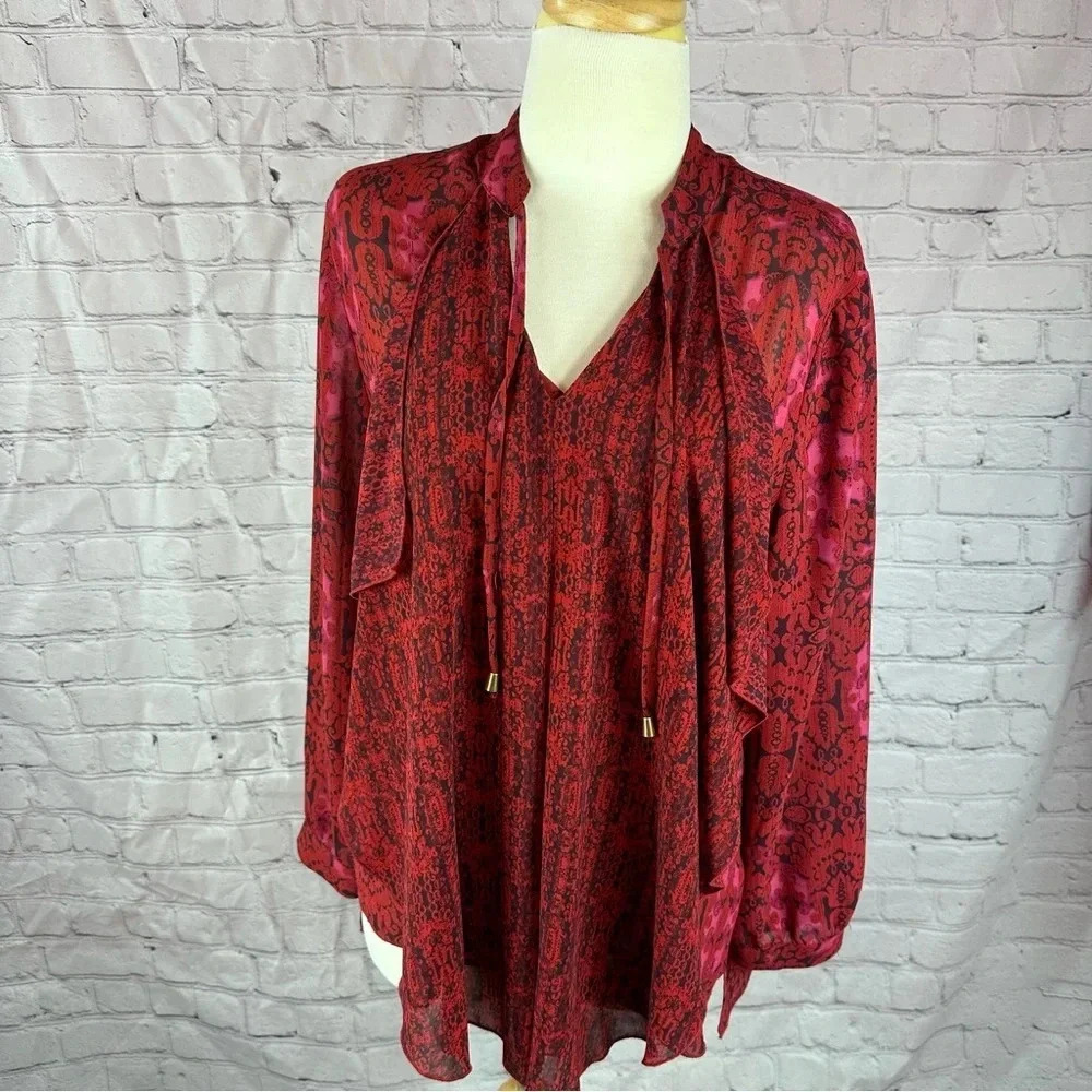 Women's Chico's blouse size 1 (Medium)